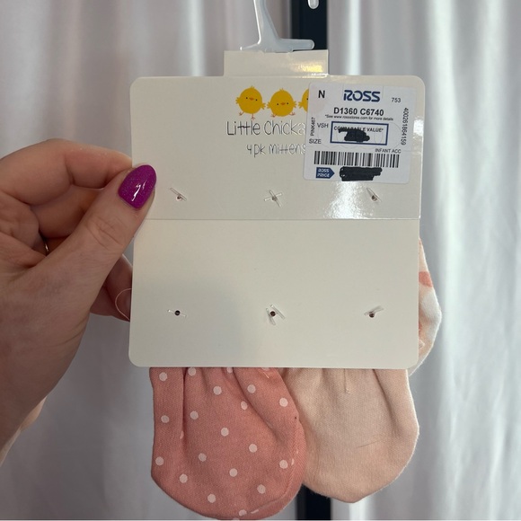 Little Chickadees 4 Pack Mittens Floral Print NWT - Picture 5 of 5